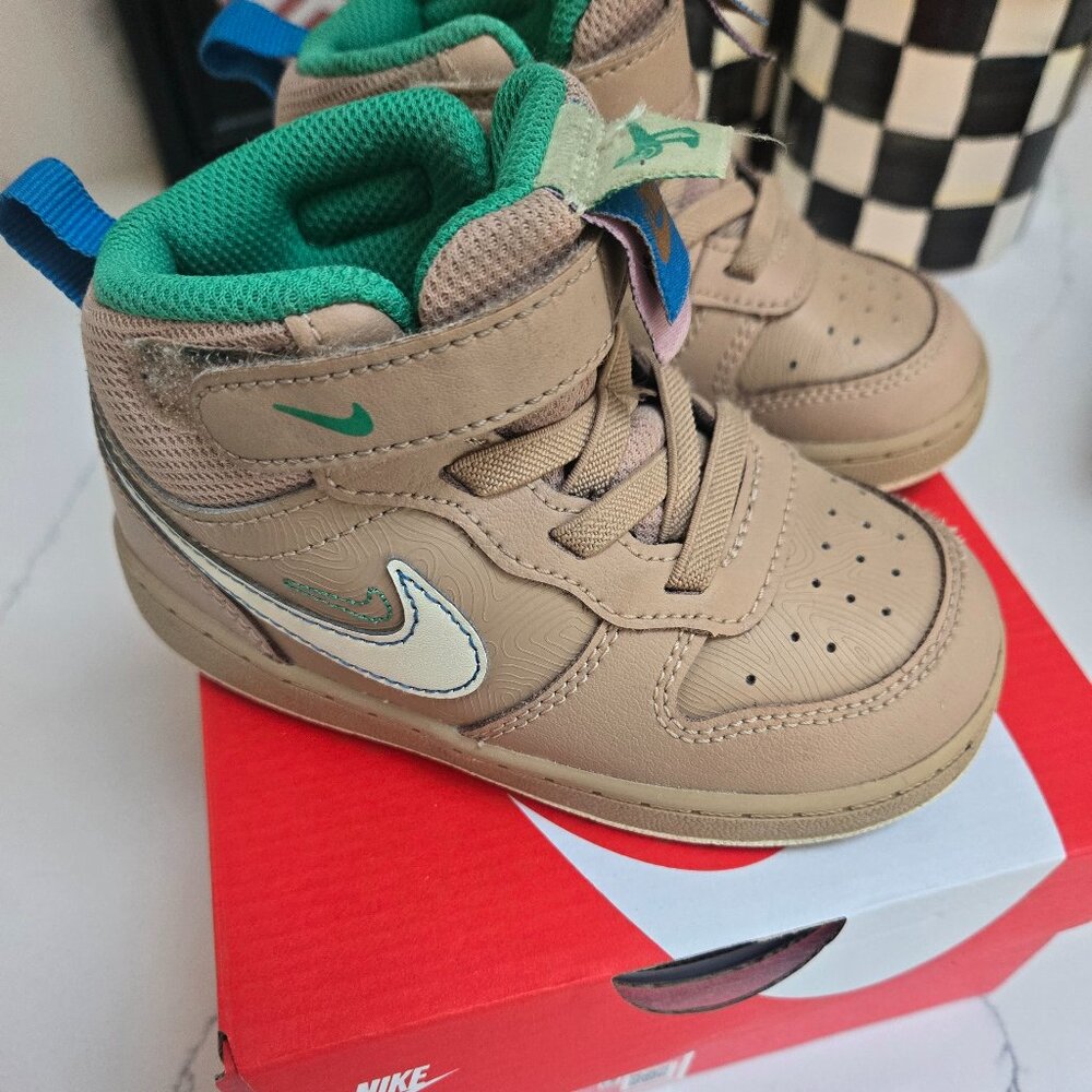 Court Borough Mid 2 SE - Hemp/Coconut milk - barely Volt